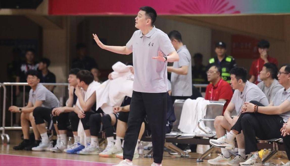 包含韩德君17+14辽宁险胜宁波原帅20分山西胜上海的词条