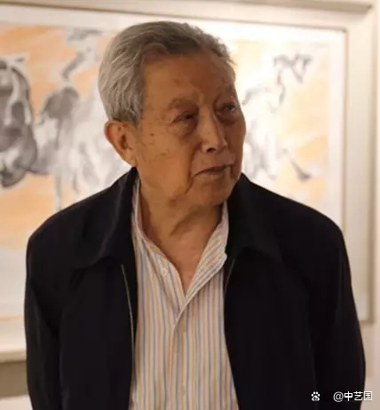 李学鹏曾跟邓卓翔是国少好友，如今后者已退役，而他还在坚持